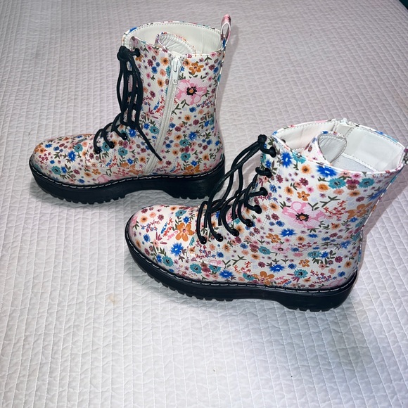 Unionbay boots size 8.5 - Picture 6 of 7